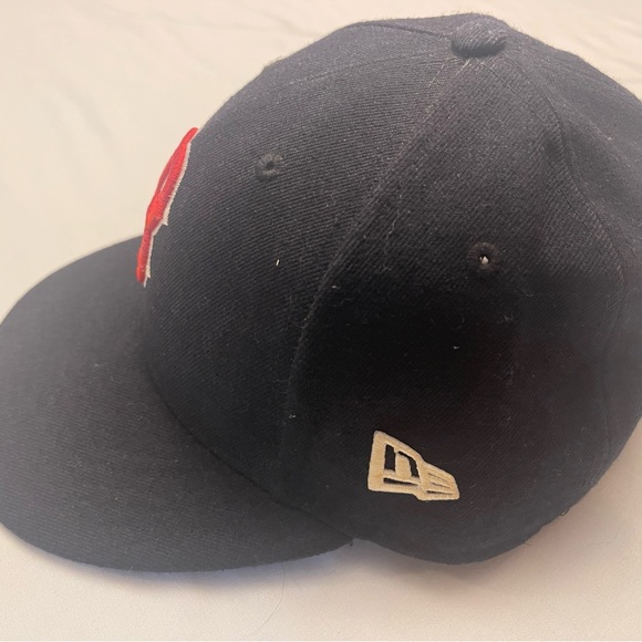 Boston Red Sox hat - Picture 3 of 4